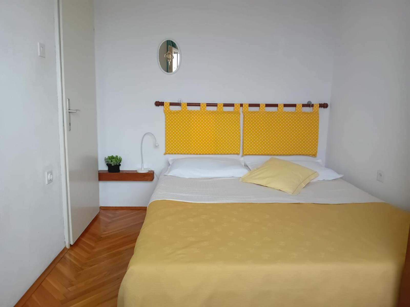 Holiday Home Sunce بيساك المظهر الخارجي الصورة